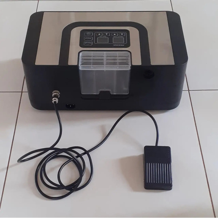 Вакууматор PWZ320A  для гладких та рифлених пакетів
