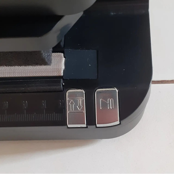 Вакууматор PWZ320A  для гладких та рифлених пакетів